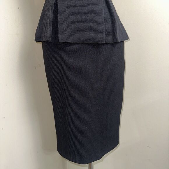 Women's Elle Black Sleeveless Peplum Stretch Knit Dress Size 2 EUC - Picture 3 of 9